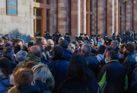В Ереване родители пропавших без вести военнослужащих проводят акцию протеста