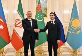 Сердар Бердымухамедов направил Президенту Азербайджана поздравительное письмо