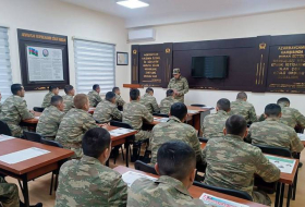 В Азербайджанской Армии продолжаются просветительские мероприятия для военнослужащих