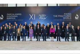 В Баку проходит XI Глобальный Бакинский форум, в мероприятии принял участие Президент Ильхам Алиев - Обновлено