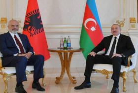 Состоялась встреча один на один Президента Ильхама Алиева с Эди Рамой
