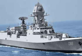 ВМС Индии проводят операцию по спасению атакованного пиратами иранского судна