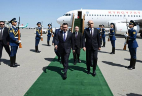 Президент Кыргызстана прибыл с государственным визитом в Азербайджан - Обновлено