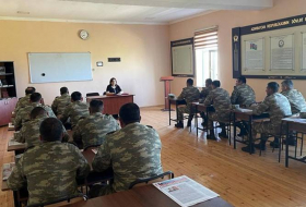 В азербайджанской армии проведены семинары по вопросам гендерного равенства