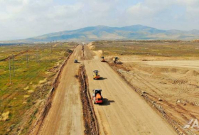 Началось строительство дороги, соединяющей автодорогу Барда-Агдам с поселком Аскеран
