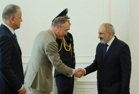 Пашинян обсудил с Тойво Клааром делимитацию границы с Азербайджаном