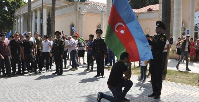В Азербайджане завершился весенний призыв на военную службу