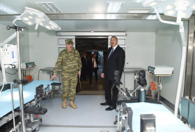 Президент ознакомился с возможностями Мобильного полевого хирургического госпиталя (ВИДЕО)