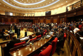 Парламент Армении проголосовал «за» предоставление российского военного кредита