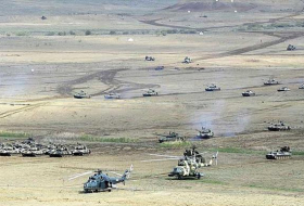 «Я трус и я боюсь!»: паника в Армении – Азербайджан начинает военные учения