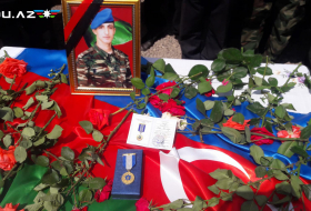 Военные передали семье погибшего в Нахчыване шехида медаль «За Родину» 