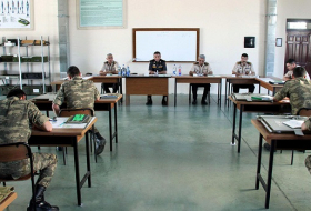 Проводятся экзамены в Азербайджанском высшем военном училище