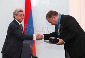 Картина «Затулин. Приплыли»: проармянский депутат стал не мил Еревану  