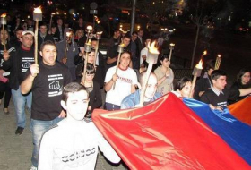 Акция протеста армян: либо в тюрьму, либо в армию