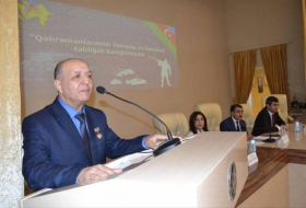 В Азербайджане проводится кампания по пропаганде Национальных героев (ФОТО)