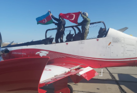 В Азербайджане прошли испытания турецкого учебного самолета Hürkuş