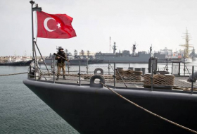 Турция отправила в Черное море военные корабли